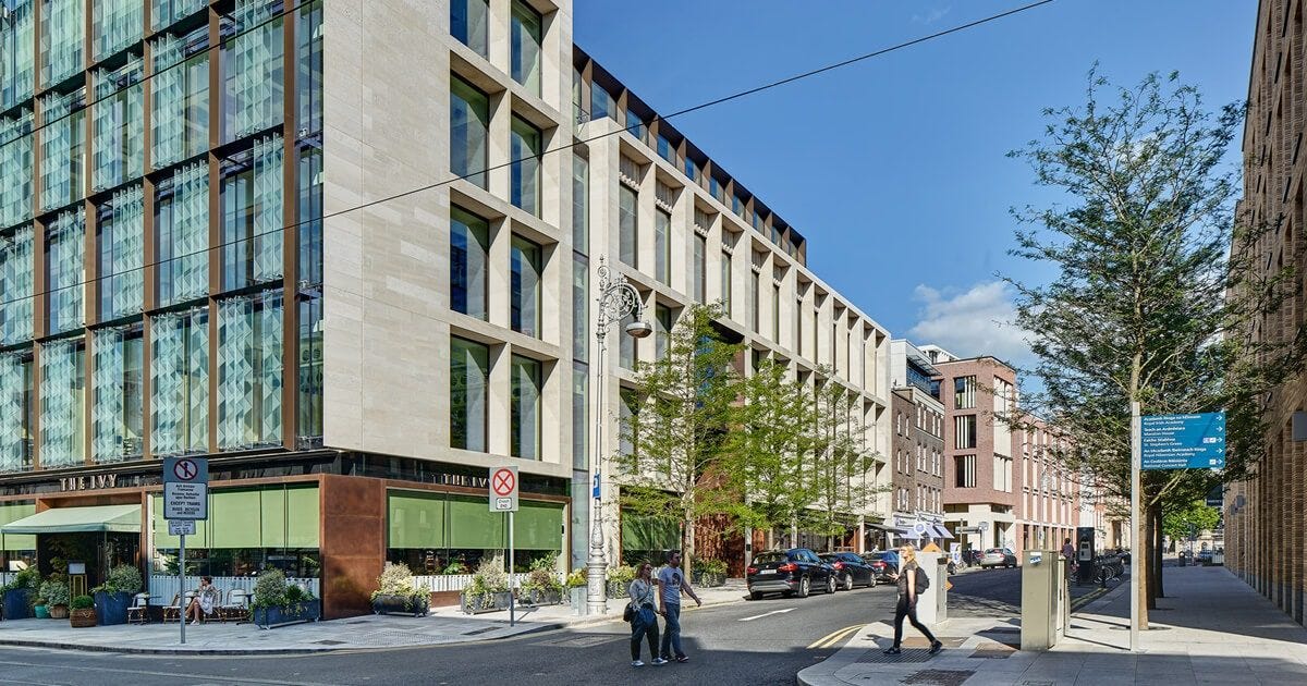 Roofing works on Irelands’ first LEED Platinum building
